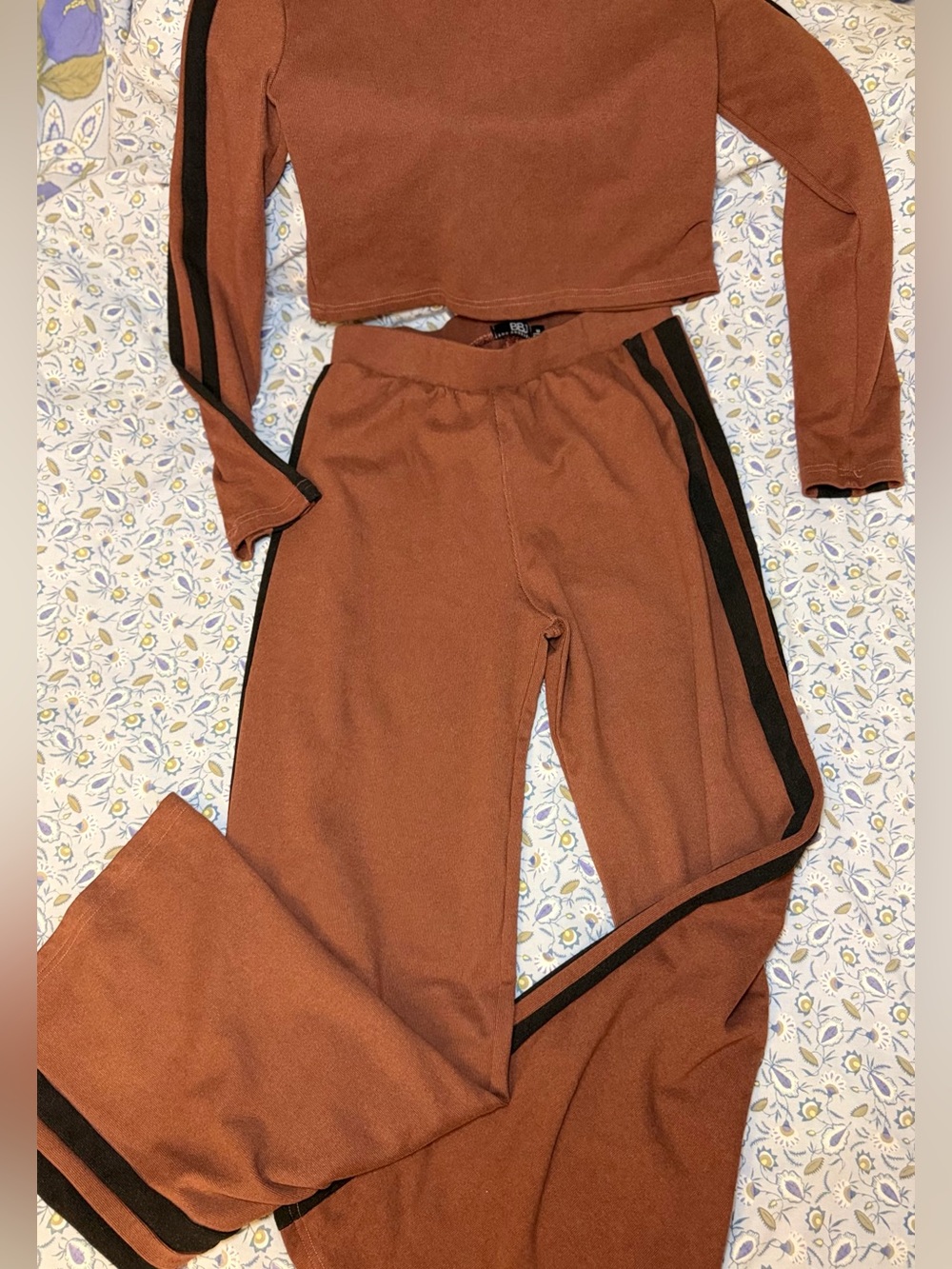 BBJ Los Angeles matching top and pant brown with black stripe size M